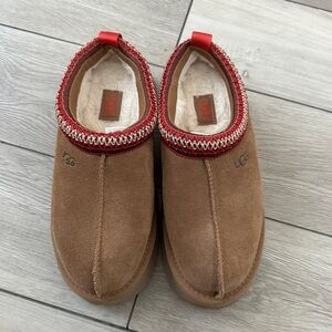 Ugg tazz suede slippers